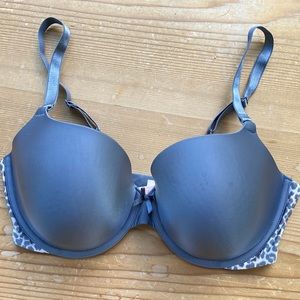 Victoria’s Secret Demi cup bra size 36DD